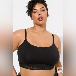 Lightly Lined Seamless Lace Band Bralette Torrid